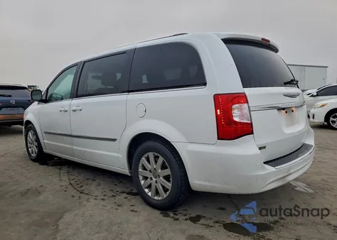 2016 Chrysler Town & Country Touring z USA, uszkodzony, nr VIN 2C4RC1BG3GR267714